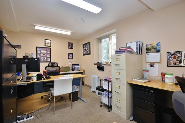 Home Office, Interior