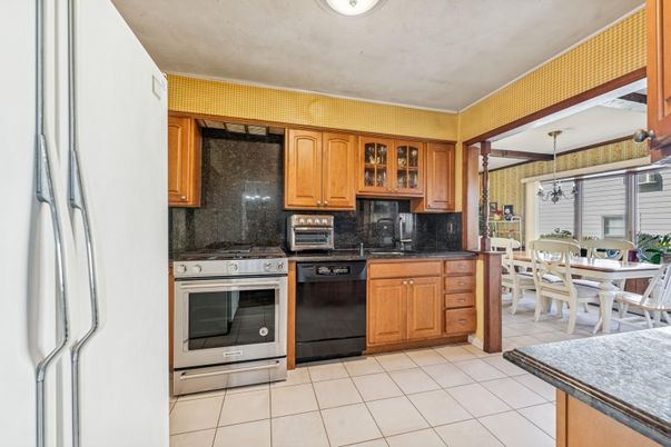 Dining room, Interior, Kitchen, Pendant Lights