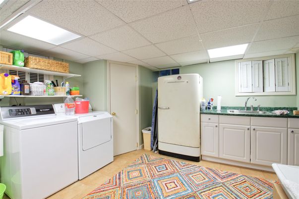 Interior, Washer