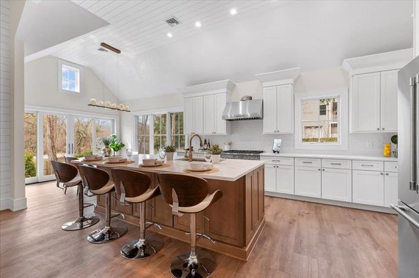 Dining room, Interior, Kitchen, Pendant Lights, Recessed Lighting, Stainless Steel Appliances, Wood Texture Flooring