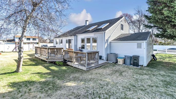 Backyard, Exterior, Hot Tub