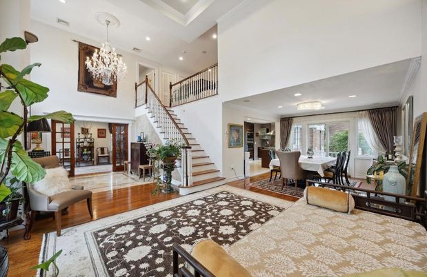 Chandelier, Dining room, Interior, Recessed Lighting, Wood Texture Flooring