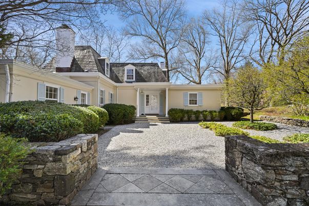 Exterior, Facade, Cape Cod