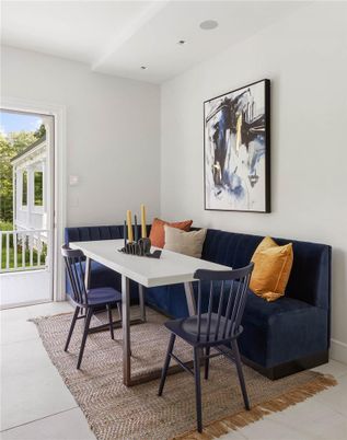 Dining room, Interior, Recessed Lighting