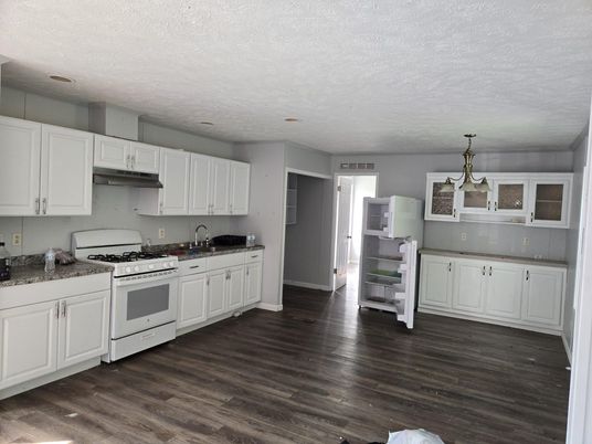 Interior, Kitchen, Pendant Lights, Wood Texture Flooring