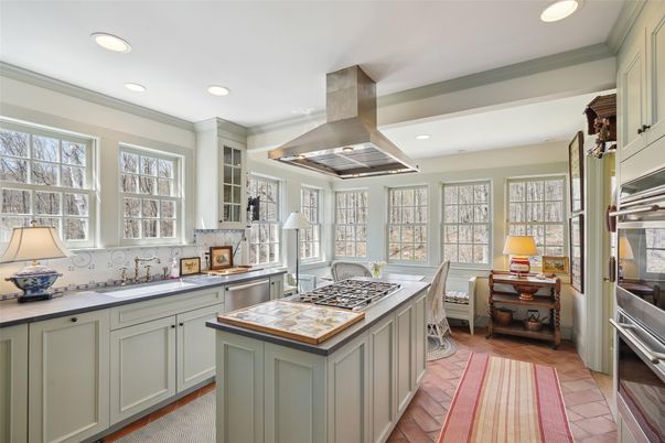 Dining room, Interior, Kitchen, Recessed Lighting, Stainless Steel Appliances