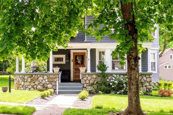 Exterior, Facade, Cape Cod