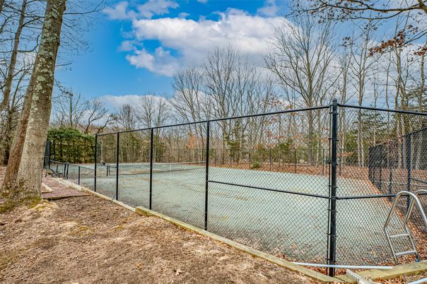 Exterior, Tennis Courts