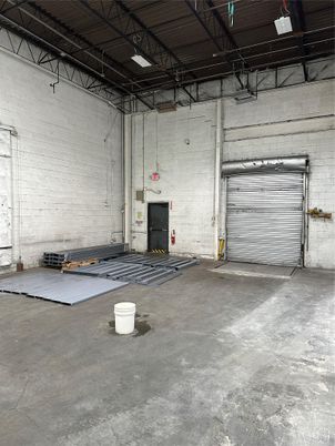 Garage, Interior, Stone Walls