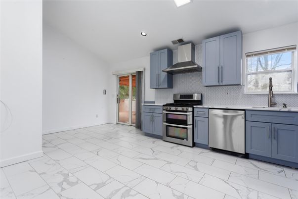 Interior, Kitchen, Marble, Recessed Lighting, Stainless Steel Appliances