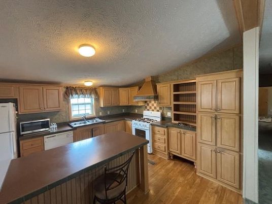 Interior, Kitchen, Wood Texture Flooring