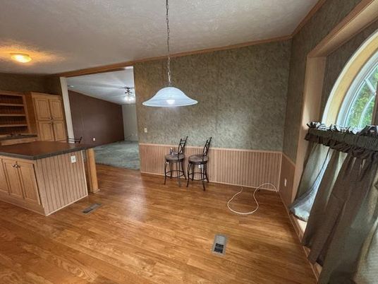 Interior, Kitchen, Pendant Lights, Wood Texture Flooring