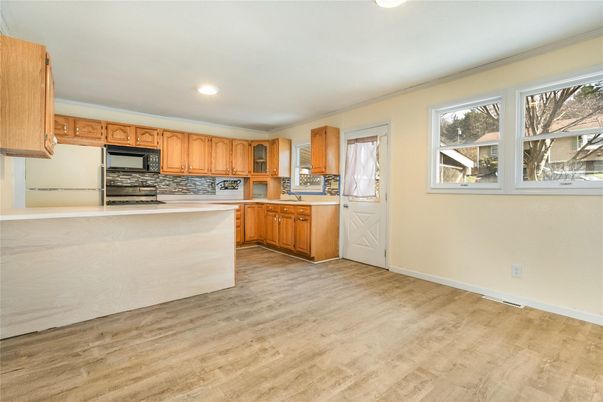 Interior, Kitchen, Recessed Lighting, Wood Texture Flooring