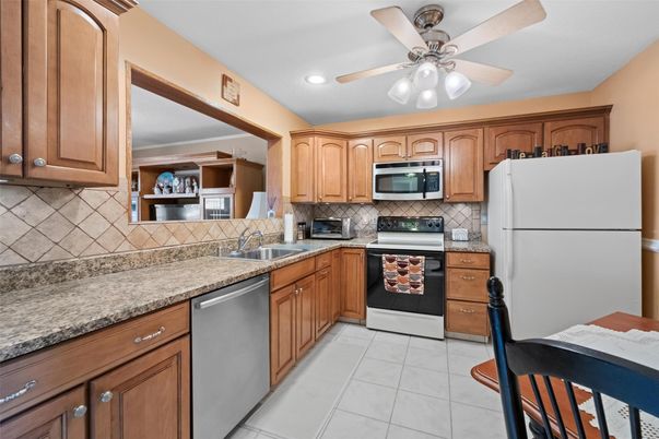 Interior, Kitchen, Recessed Lighting