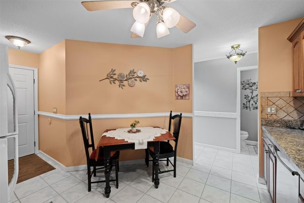Dining room, Interior