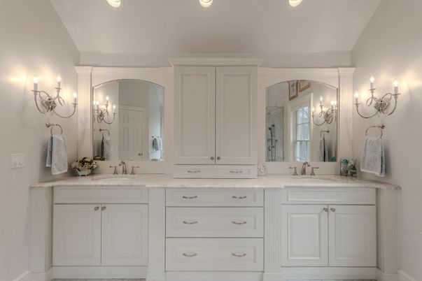 Bathroom, Dual Sink Vanities, Interior, Recessed Lighting