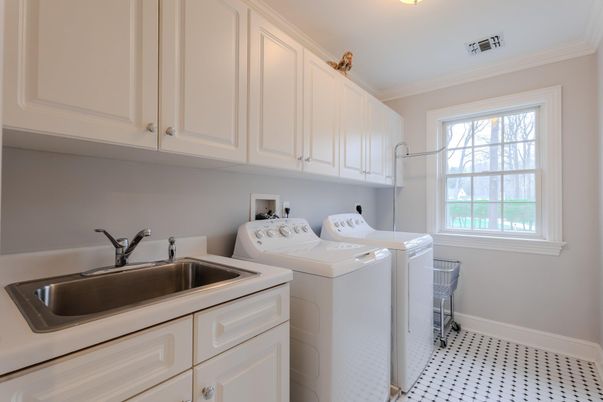 Interior, Washer