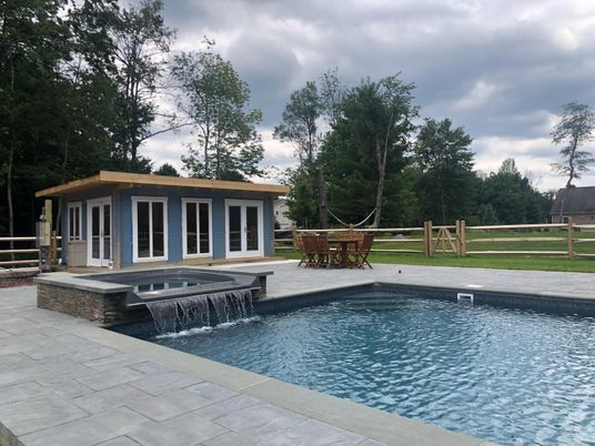 Exterior, Pool