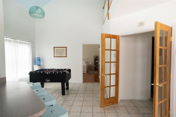 Game Room, Interior, Wood Texture Flooring