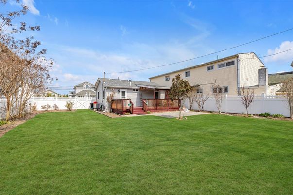 Backyard, Exterior, Hot Tub