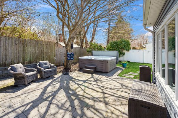 Exterior, Hot Tub