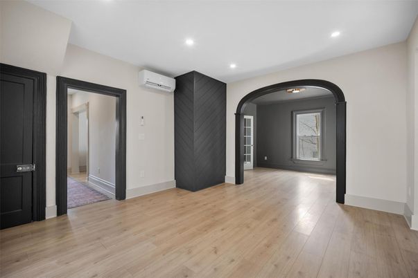 Empty room, Interior, Recessed Lighting, Wood Texture Flooring