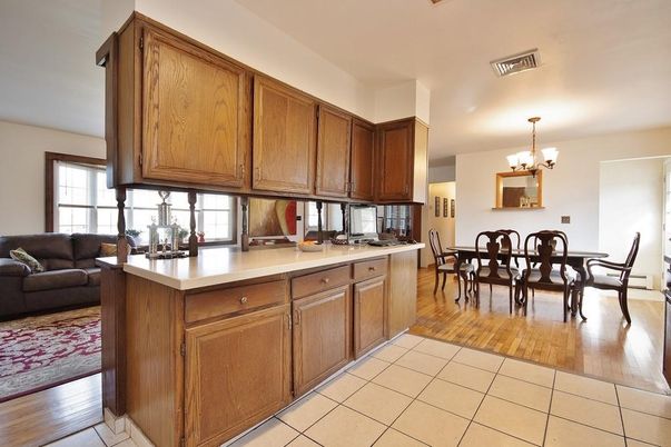 Chandelier, Dining room, Interior, Kitchen, Wood Texture Flooring