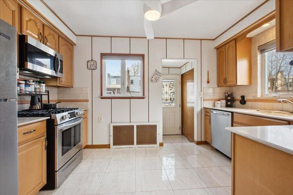 Interior, Kitchen, Stainless Steel Appliances