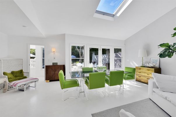 Dining room, Interior
