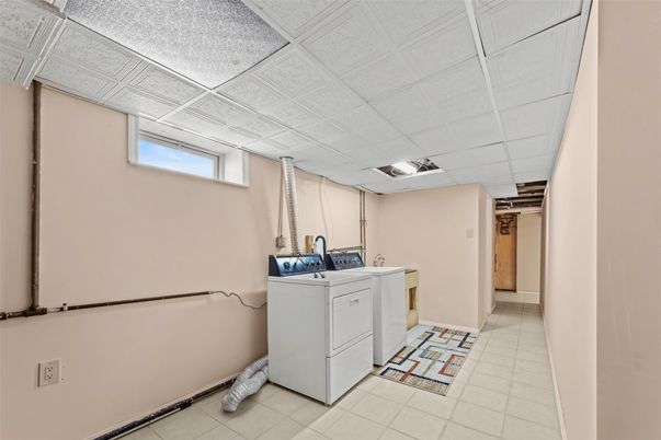 Interior, Washer