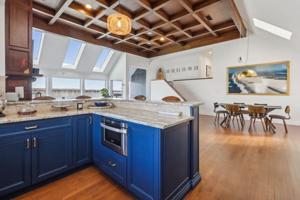 Dining room, Interior, Kitchen, Pendant Lights, Recessed Lighting, Wooden Beams, Wooden Ceilings, Wood Texture Flooring