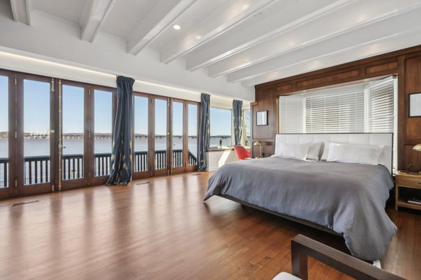 Bedroom, Interior, Recessed Lighting, Water, Wood Texture Flooring