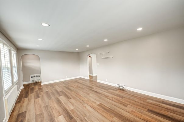 Empty room, Interior, Recessed Lighting, Wood Texture Flooring