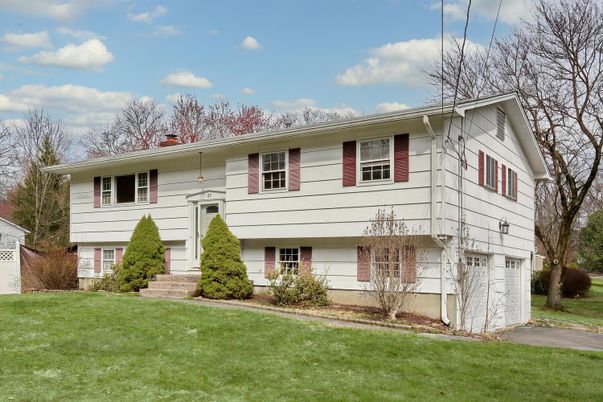 Attached, Exterior, Facade, Raised Ranch