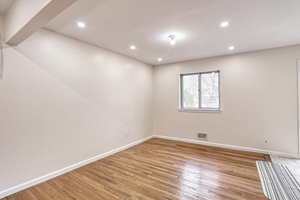 Empty room, Interior, Recessed Lighting, Wood Texture Flooring