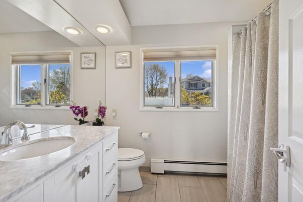 Bathroom, Interior, Recessed Lighting, Wood Texture Flooring