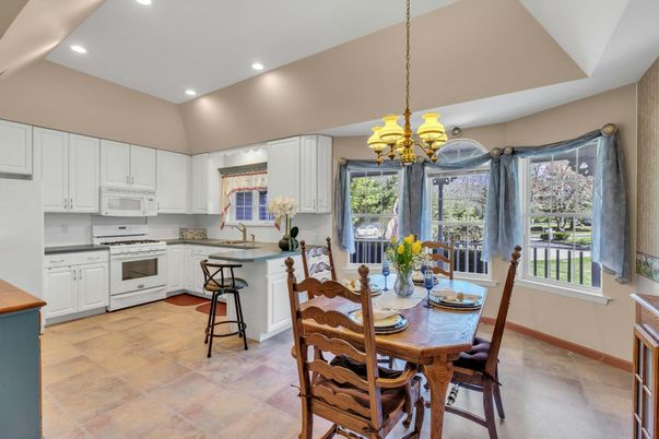 Chandelier, Dining room, Interior, Kitchen, Recessed Lighting