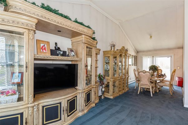 Dining room, Interior