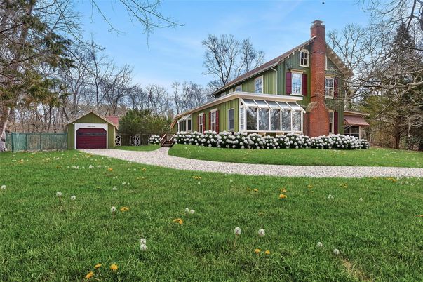 Backyard, Detached Garage, Exterior