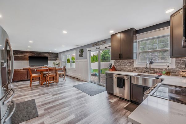 Dining room, Interior, Kitchen, Recessed Lighting, Stainless Steel Appliances, Wood Texture Flooring