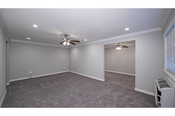 Empty room, Interior, Recessed Lighting