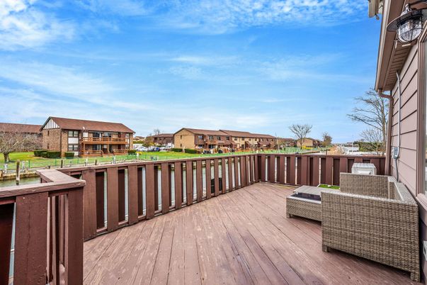 Exterior, Wood Texture Flooring