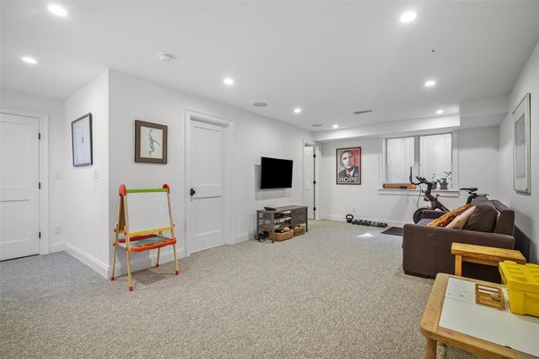 Fitness Equipment, Interior, Recessed Lighting