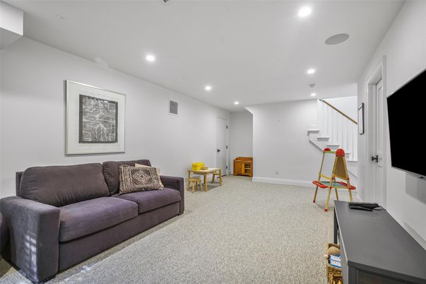 Fitness Equipment, Interior, Recessed Lighting