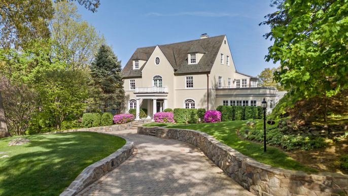 Backyard, Exterior, Facade, French Provincial