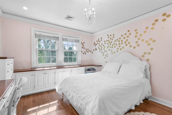 Bedroom, Chandelier, Interior, Recessed Lighting, Wood Texture Flooring