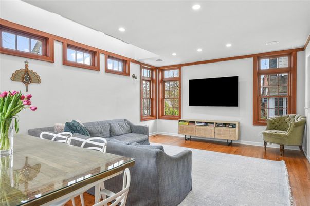 Dining room, Interior, Living room, Recessed Lighting, Wood Texture Flooring