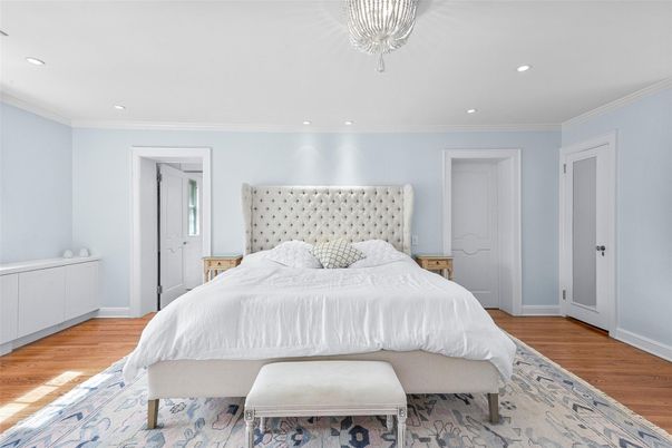 Bedroom, Interior, Recessed Lighting, Wood Texture Flooring