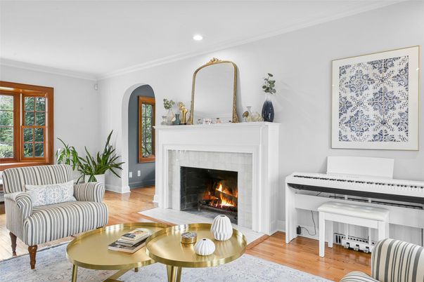 Fireplace, Interior, Living room, Piano, Recessed Lighting, Wood Texture Flooring