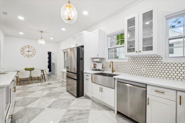 Dining room, Interior, Kitchen, Marble, Pendant Lights, Recessed Lighting, Stainless Steel Appliances